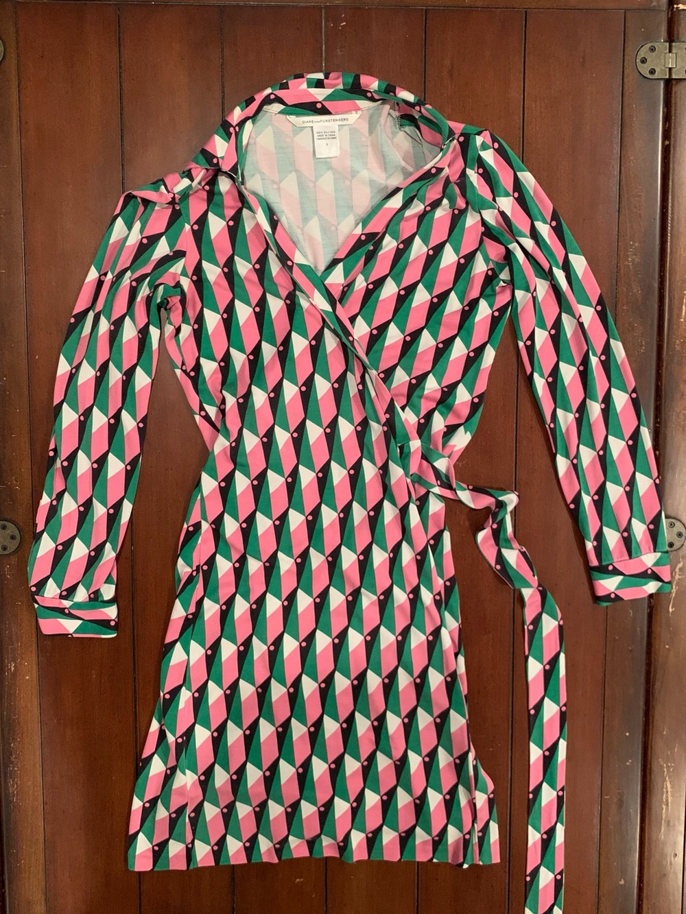 Diane Von Furstenberg Pink, Green & Black Geometric Silk Dress